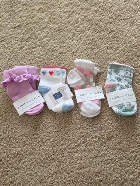 Janie and Jack Baby Girls Socks 4-Pack Pink White Mint Lavender
